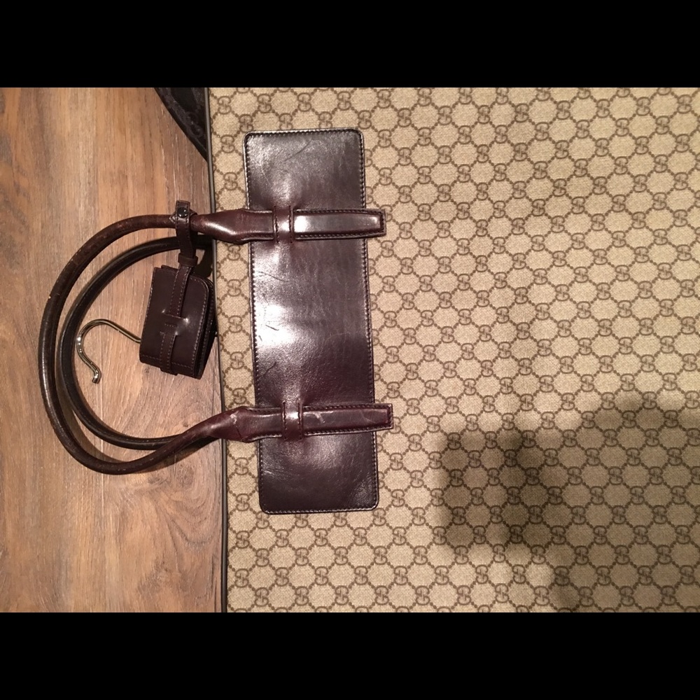 - Authentic Gucci Traveling Garment  Bag 💼
